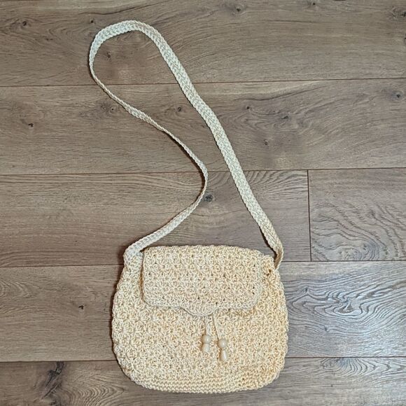 Marshall & Gilster crochet crossbody bag - Picture 5 of 9
